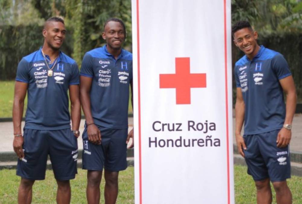 Futbolistas de la Selección de Honduras se unen a campaña de donación de sangre con la Cruz Roja
