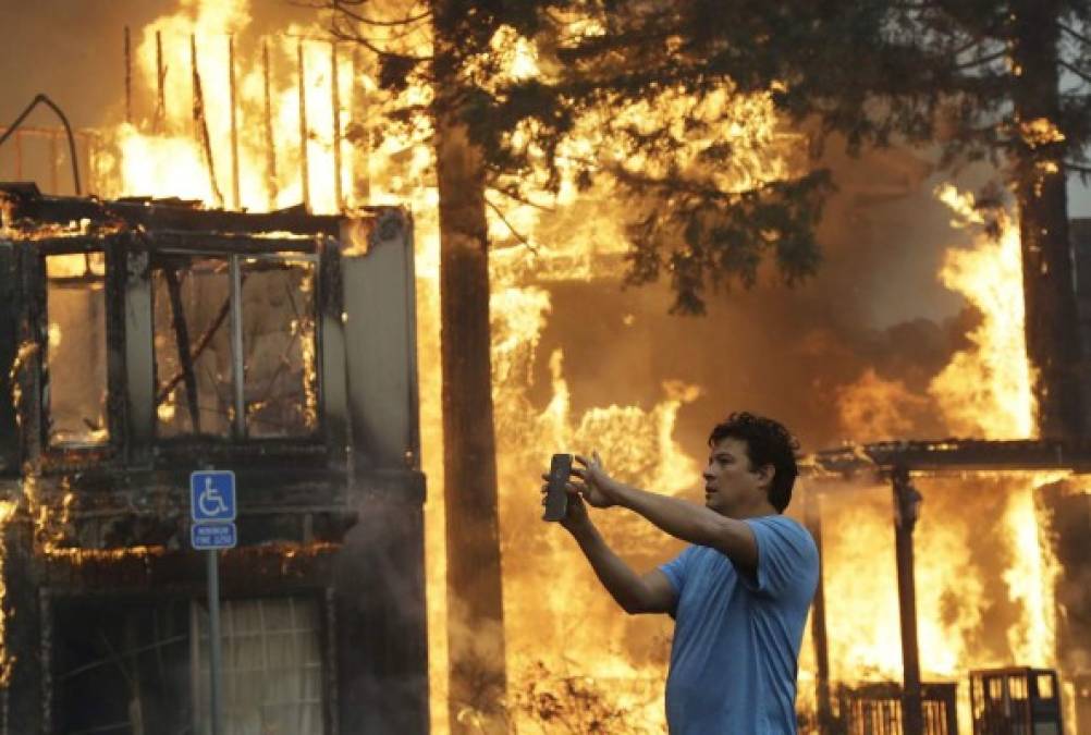 Fotos: Las impactantes imágenes que dejó en incendio en zona vinícola de California, EEUU