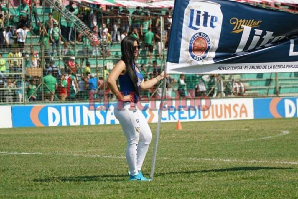La belleza catracha que adornó el duelo Marathón vs Olimpia en San Pedro Sula