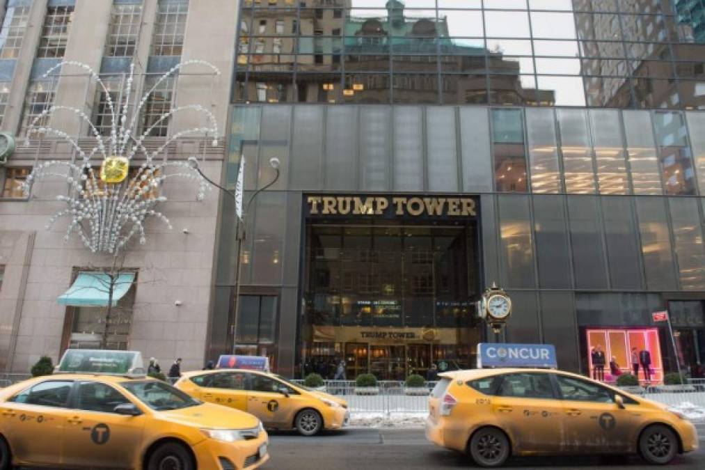 Las imágenes que no vio del incendio que se desató en la Torre Trump