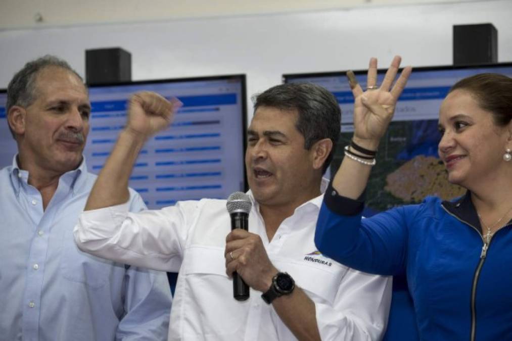 Foto: Así llegó a votar la primera dama Ana García de Hernández