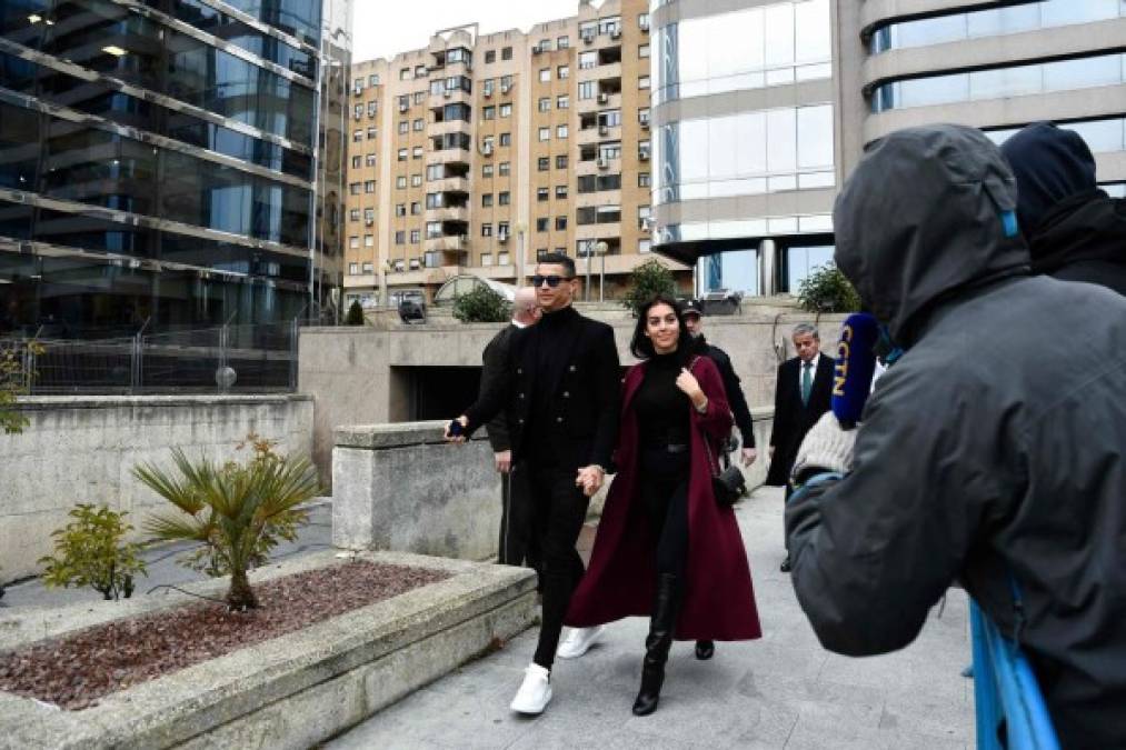 FOTOS: Georgina Rodríguez y Cristiano Ronaldo causan furor en España tras acudir a juicio por fraude fiscal