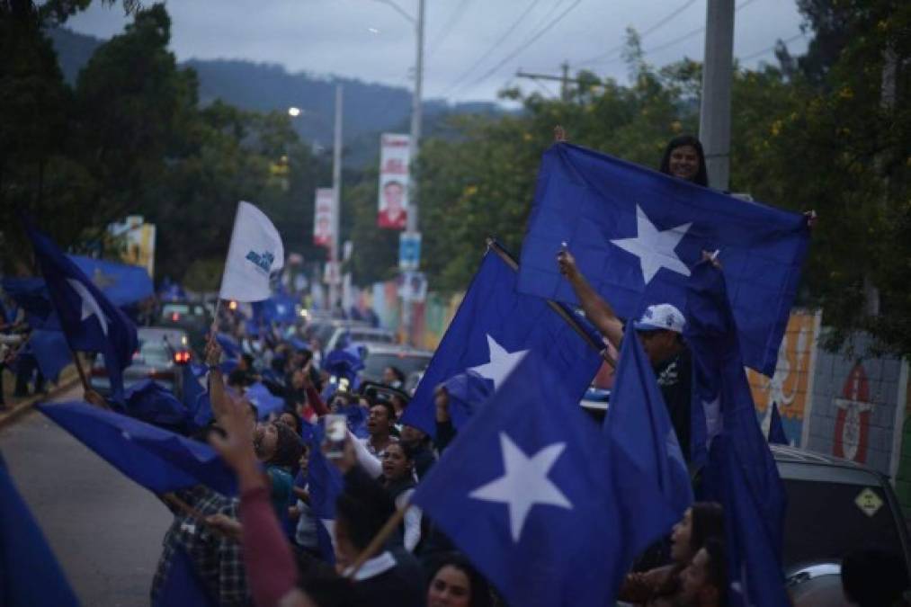 FOTOS: Nacionalistas celebran la 'Caravana de la Victoria' en Honduras