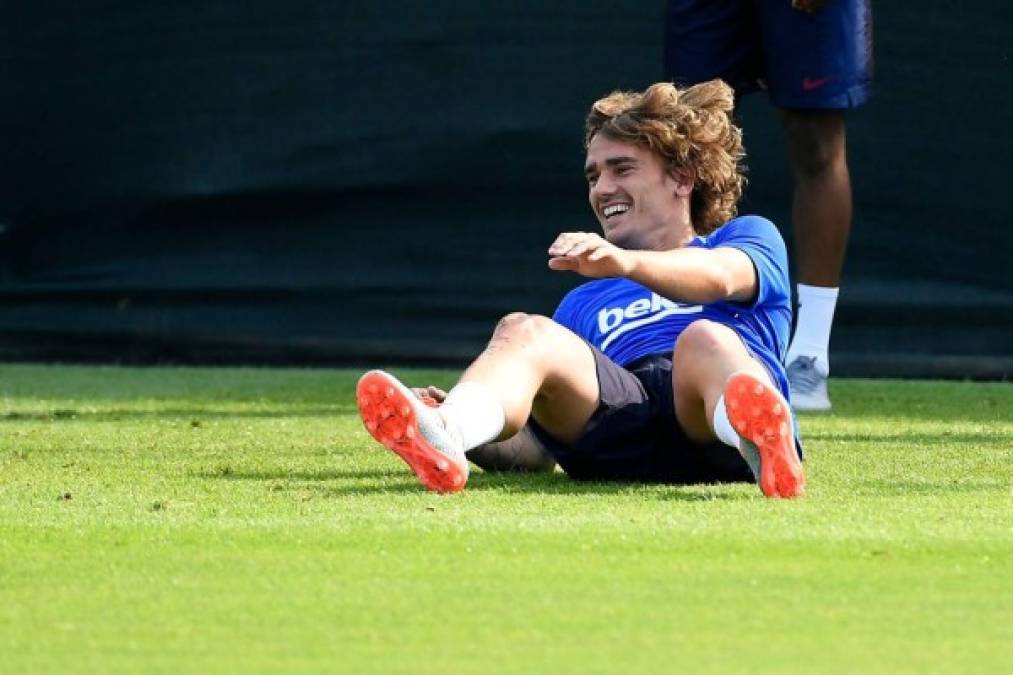 Las fotos que dejó el primer entrenamiento de Griezmann con la plantilla del Barcelona