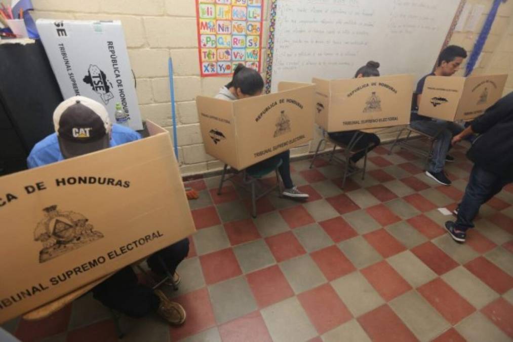 Centros de votaciones esperan la afluencia de 5.8 millones de hondureños