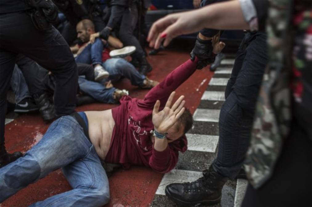 Así viveron los catalanes el referéndum por la independencia