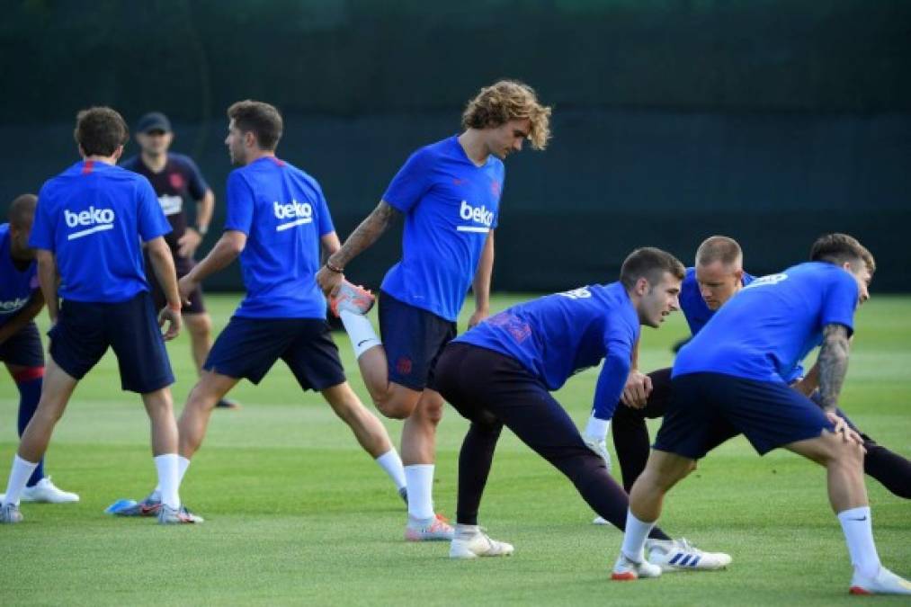 Las fotos que dejó el primer entrenamiento de Griezmann con la plantilla del Barcelona