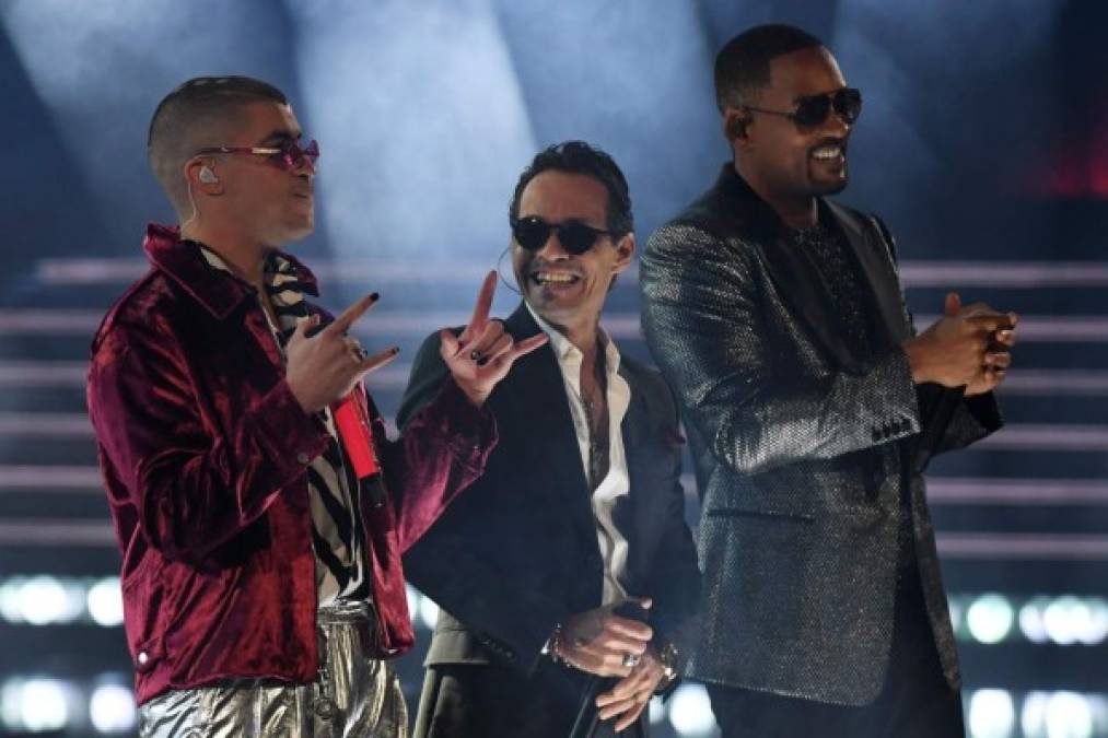 FOTOS: Los reguetoneros que brillaron sobre el escenario de los Latin Grammy 2018