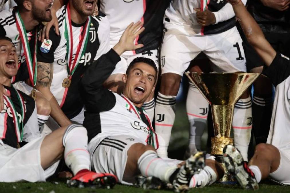 FOTOS: Junto a Georgina Rodríguez y a su madre, así celebró Cristiano el título con la Juventus