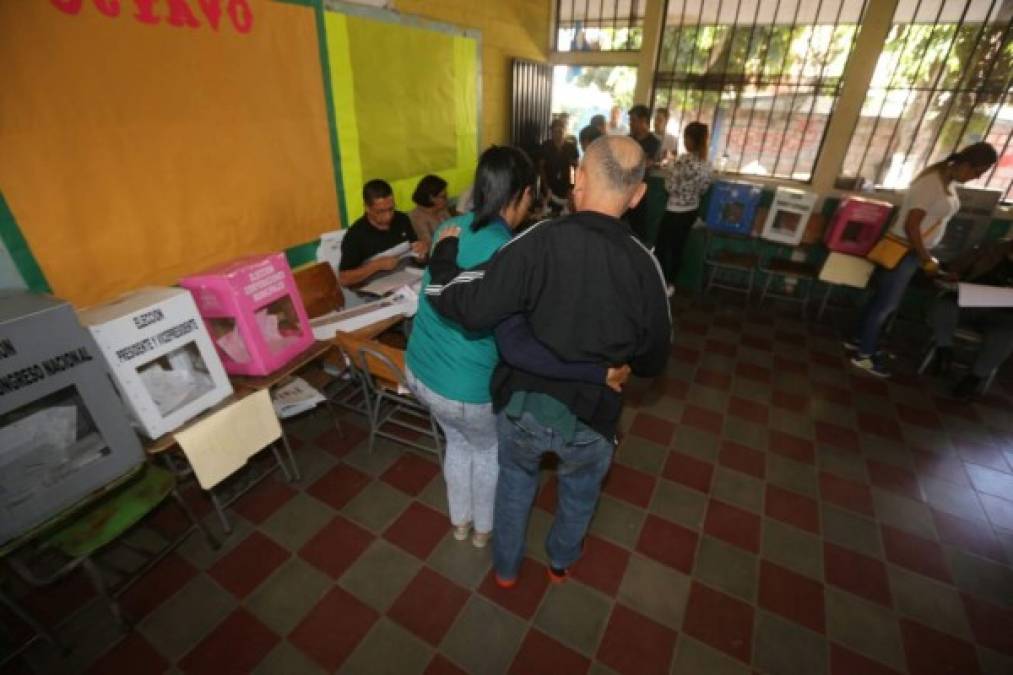 Centros de votaciones esperan la afluencia de 5.8 millones de hondureños