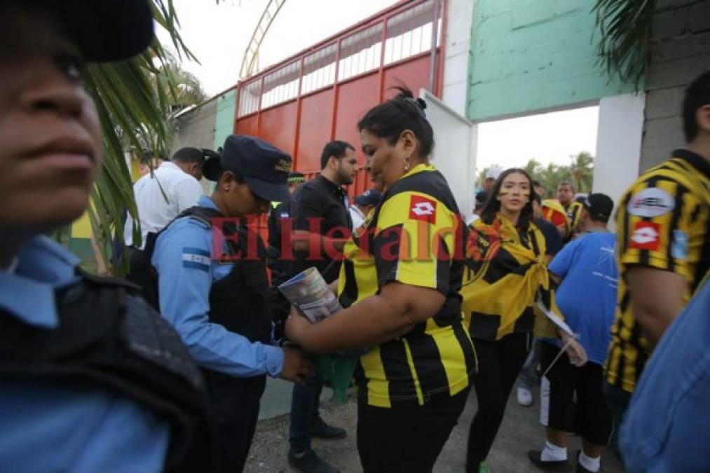 Ambientazo en el Humberto Micheletti previo al repechaje Honduras Progreso vs Real España