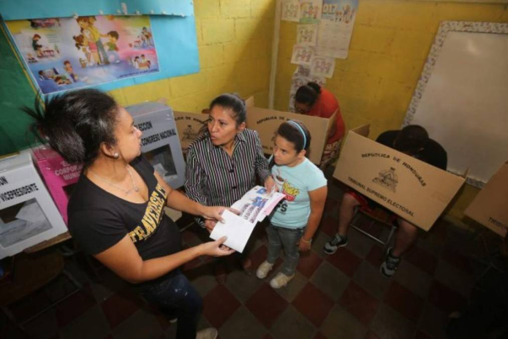 Centros de votaciones esperan la afluencia de 5.8 millones de hondureños