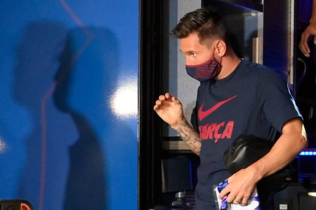 Cabizbajo, impotente y frustrado: El Messi humillado frente al Bayern