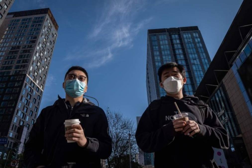 En imágenes: Países intentan recobrar normalidad ante pánico por pandemia