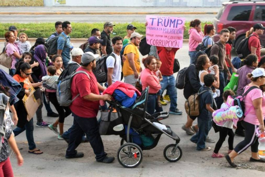 Así es la caravana de migrantes hondureños que se dirige a Estados Unidos