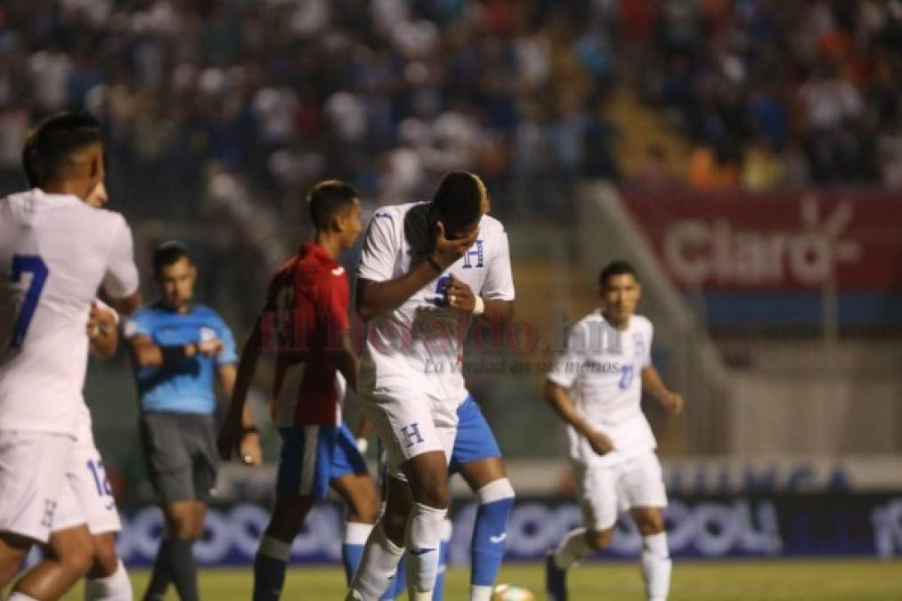 FOTOS: Euforia y lágrimas, la reacción de Benguché al anotar con Honduras en su debut