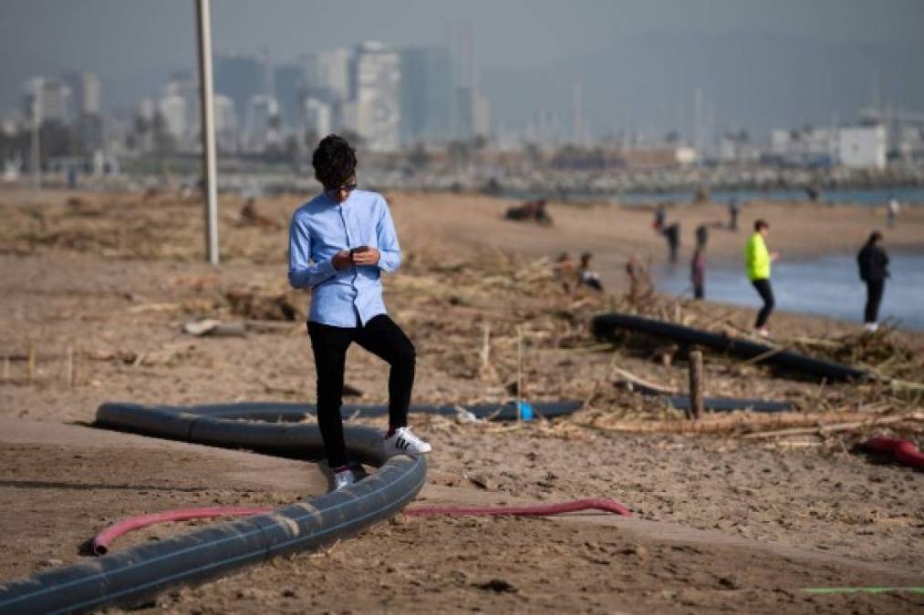 FOTOS: Sube a 12 cifra de muertos por tormenta Gloria en España; hay desaparecidos