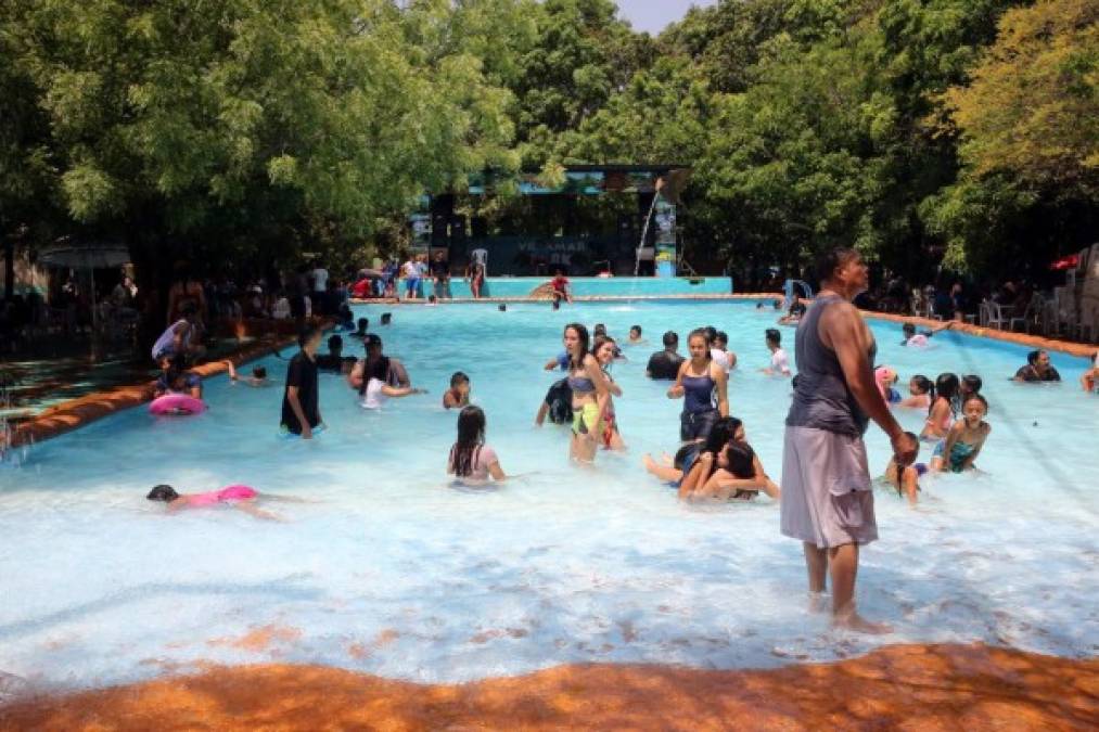 Así es el ambiente que se vive en los centros turísticos durante esta Semana Santa