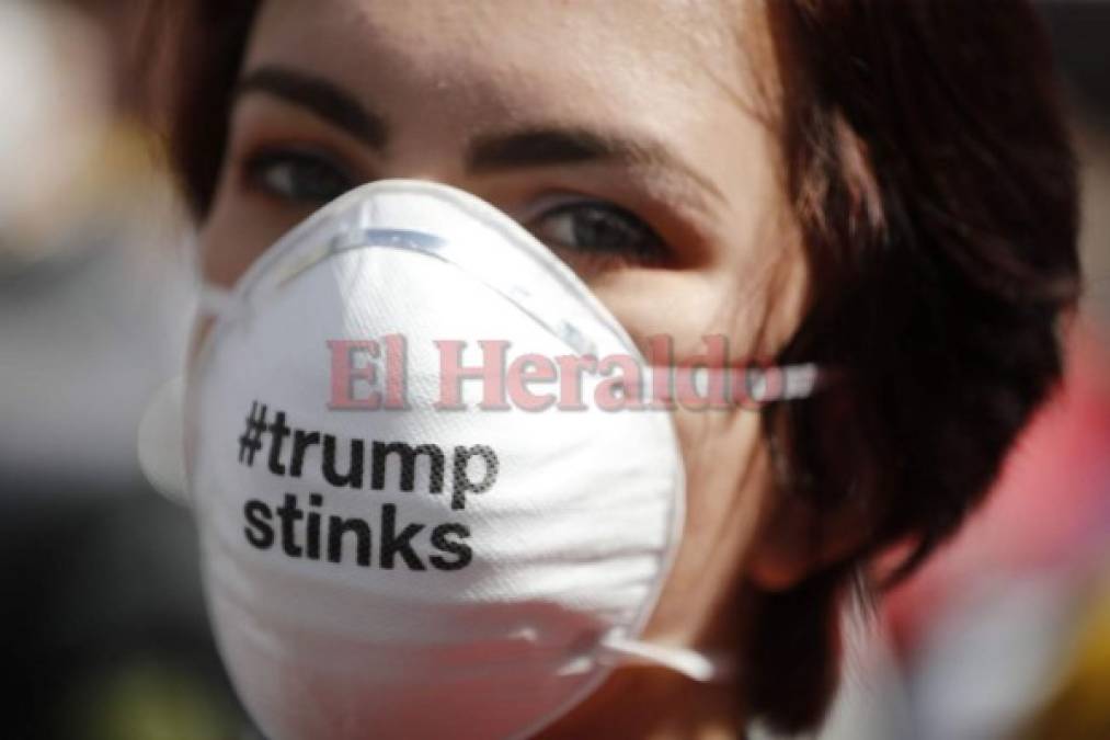 El gigantesco globo anti-Trump que se volvió viral durante las protestas en Londres (Fotos)