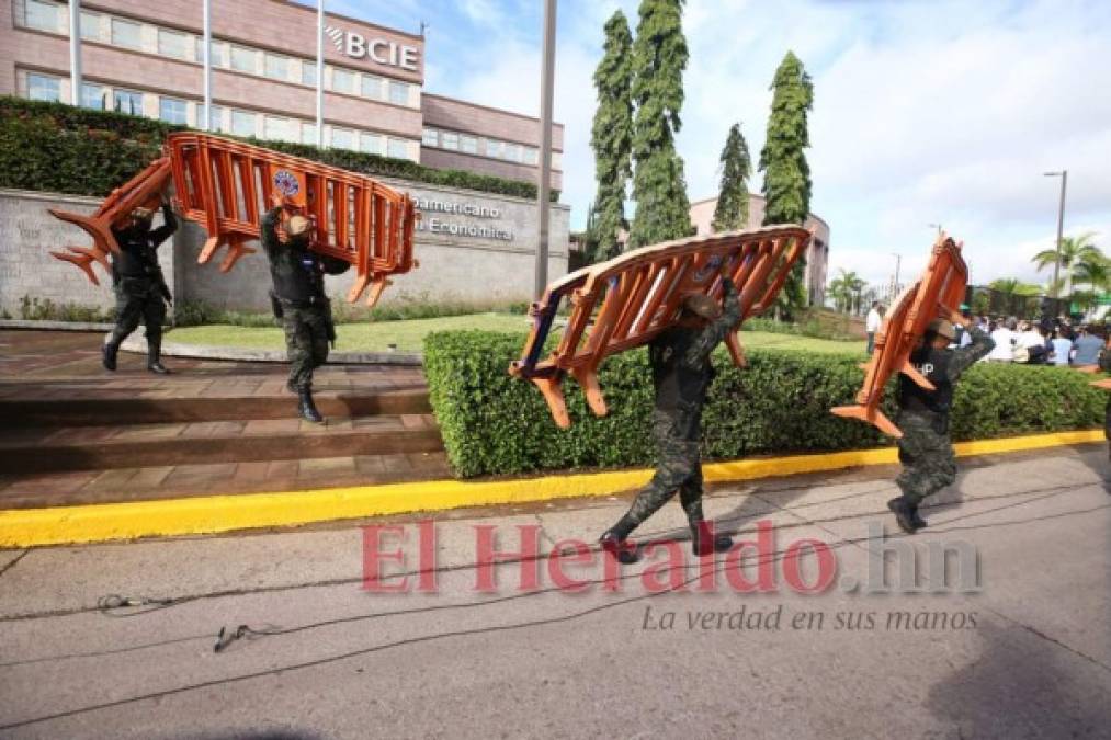 Con mascarillas y en plena pandemia, así se vive el Bicentenario de Honduras