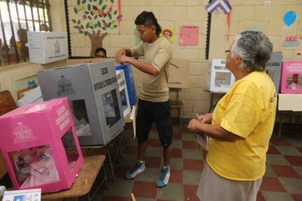 Los pequeños detalles que han surgido en estas elecciones primarias