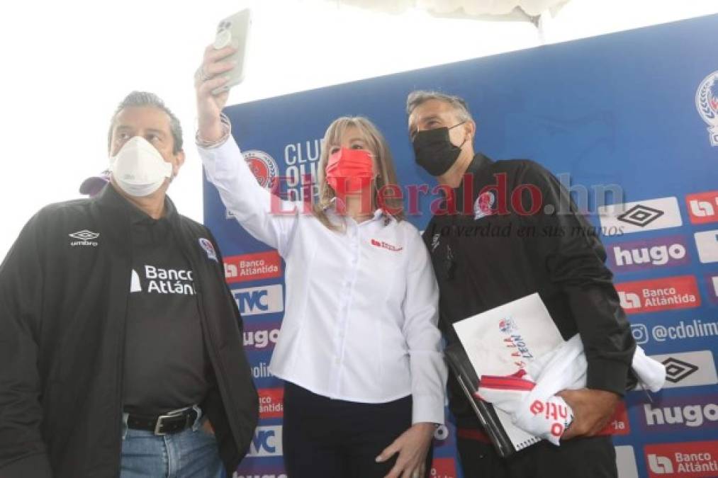 Así fue la presentación de Pablo Lavallén como nuevo técnico del Olimpia