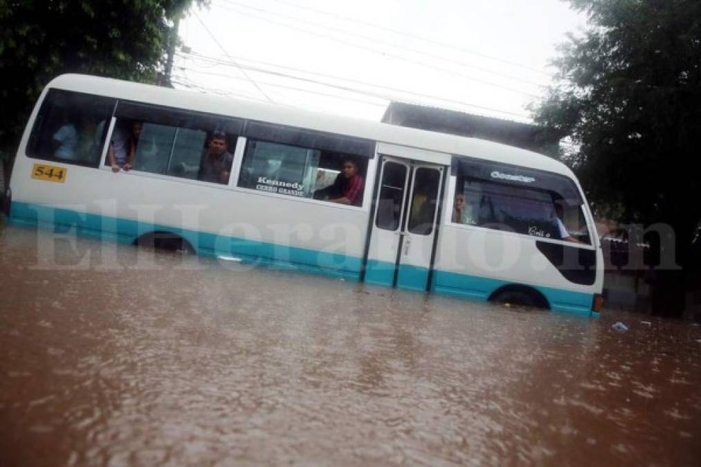 Las 25 fotos más desgarradoras de tragedias y sucesos del 2017 en Honduras