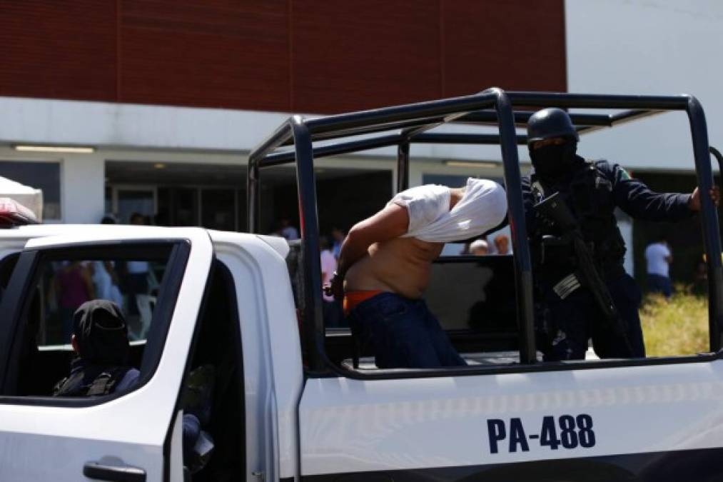Las fuertes imágenes de la masacre en un bar en México; dejó 28 muertos