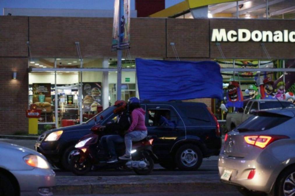 FOTOS: Nacionalistas celebran la 'Caravana de la Victoria' en Honduras