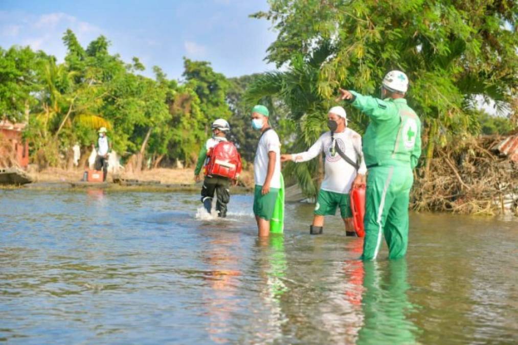 FOTOS: Inician las evacuaciones en la zona norte por ingreso de Iota