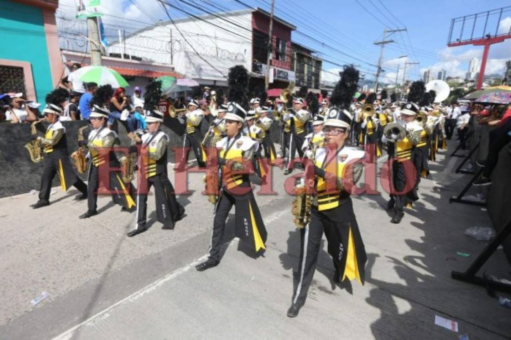 Estos son los colegios ganadores de los desfiles patrios 2017