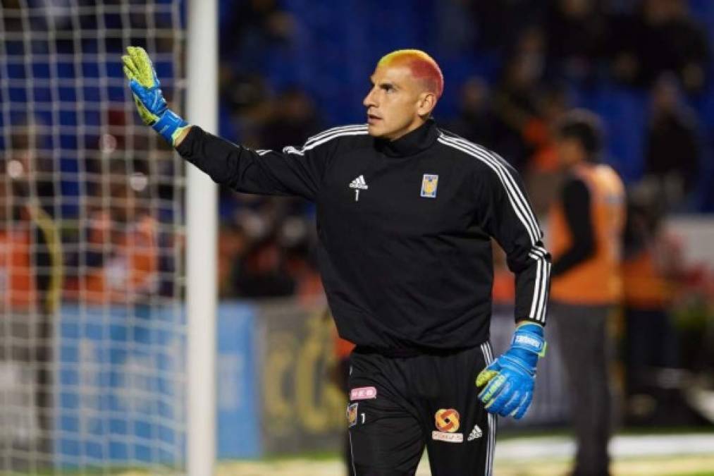 FOTOS: Portero de Tigres sorprende al teñirse el cabello en apoyo a la comunidad LGTBI