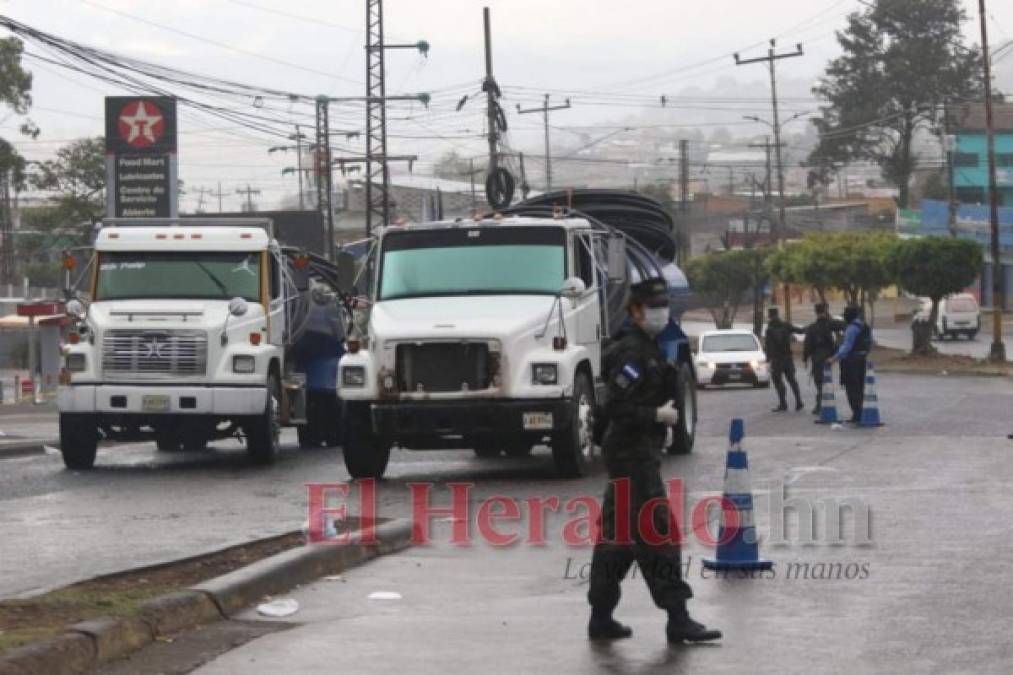 FOTOS: Estrictos operativos controlan toque de queda absoluto en la capital