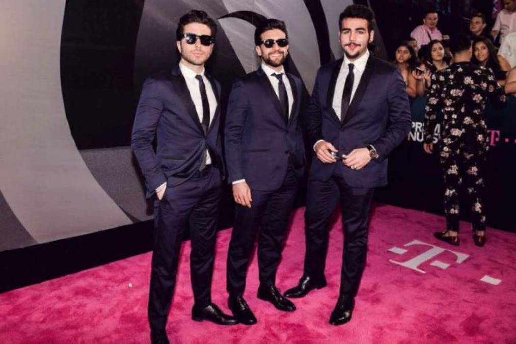 Premio Lo Nuestro: Así vistieron los famosos en la alfombra magenta