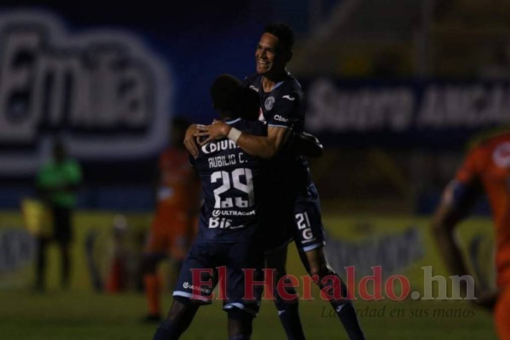 Lo que no se vio de Lobos vs Motagua: expulsiones, abrazos y goles