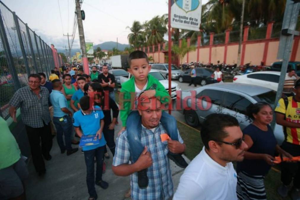 Ambientazo en el Humberto Micheletti previo al repechaje Honduras Progreso vs Real España