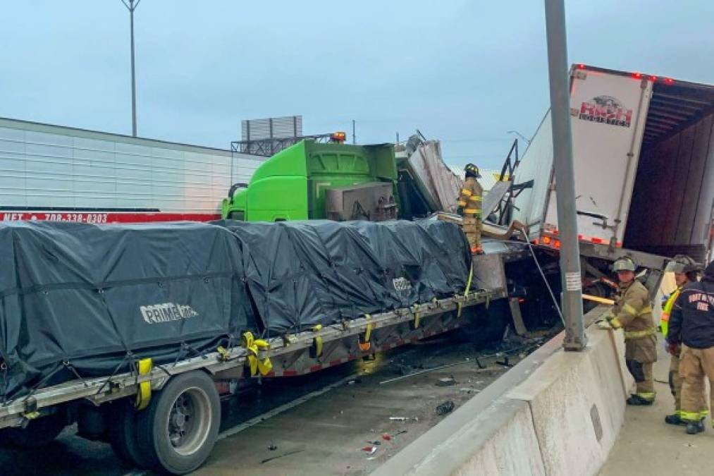 Impactantes imágenes del aparatoso accidente de 75 carros en autopista de Texas