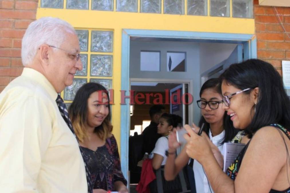 Esto hizo Francisco Herrera en su primer día en funciones como nuevo rector de la UNAH