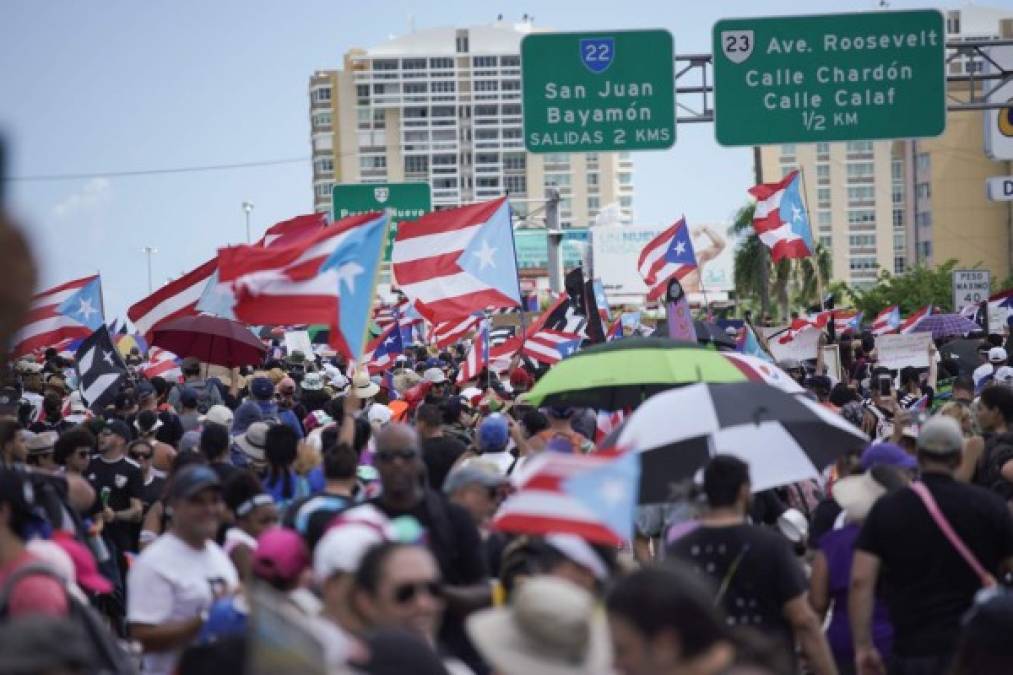 FOTOS: Puerto Rico alza su voz contra Ricardo Rosselló; prometen expulsarlo