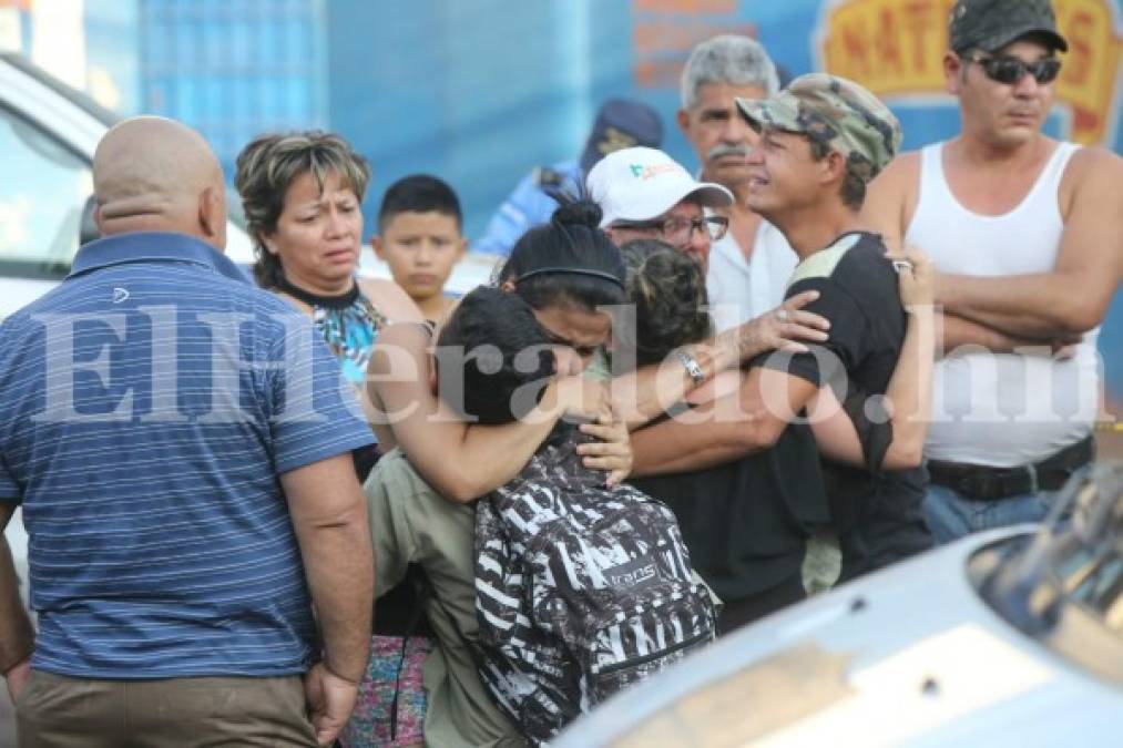 Las imágenes más desgarradoras de crimen frente al mercado San Pablo