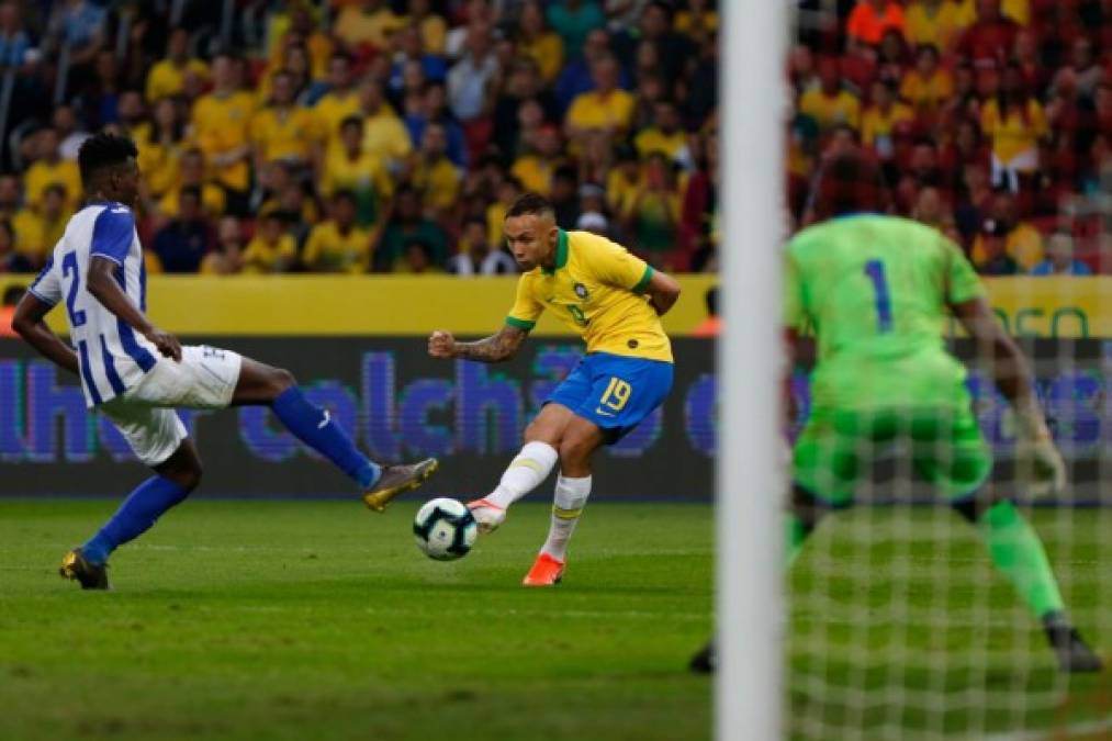 El partido Brasil vs Honduras en imágenes: humillación, impotencia y la lesión de Arthur