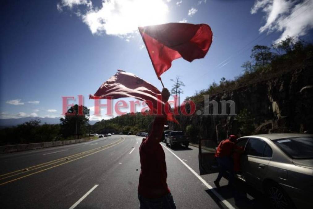 Militantes de Libre protestan en Zambrano por juramentación de Jorge Cálix (FOTOS)