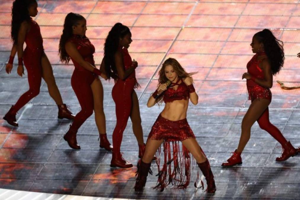 FOTOS: Así fue la presentación de Shakira durante el halftime del Super Bowl LIV