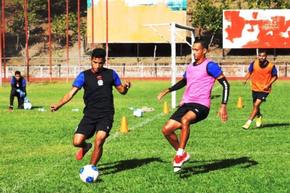 Así fue el entreno de Olimpia mientras llega su nuevo técnico