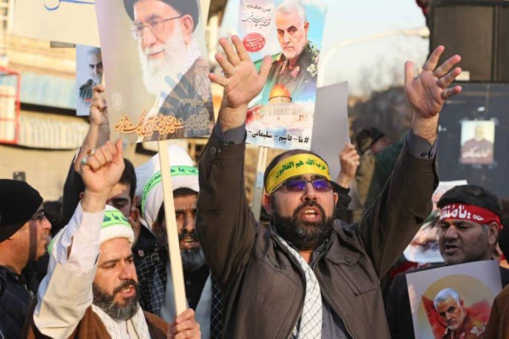 FOTOS: Masivas protestas en Irán, en medio del conflicto con Estados Unidos