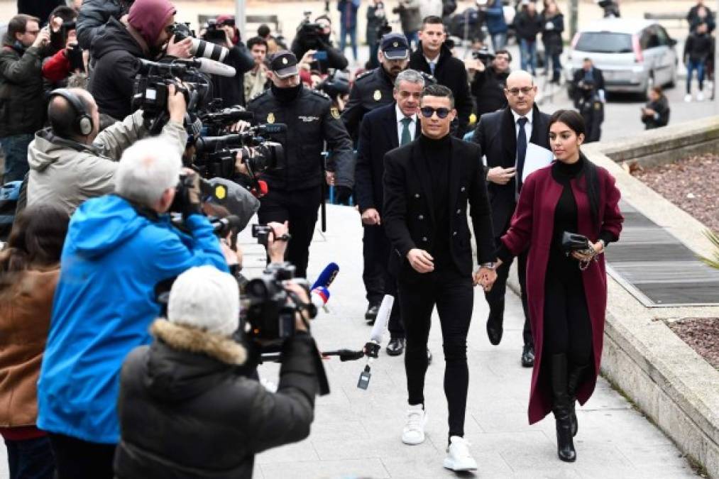 FOTOS: Georgina Rodríguez y Cristiano Ronaldo causan furor en España tras acudir a juicio por fraude fiscal