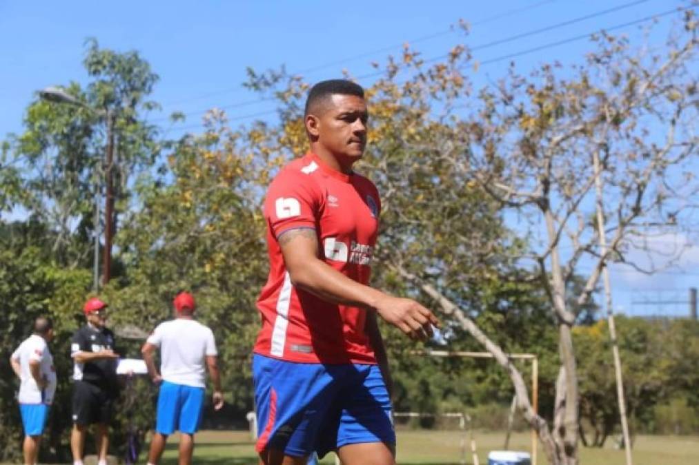 Así estuvo el entrenamiento de Olimpia sin Manuel Keosseián en Siguatepeque