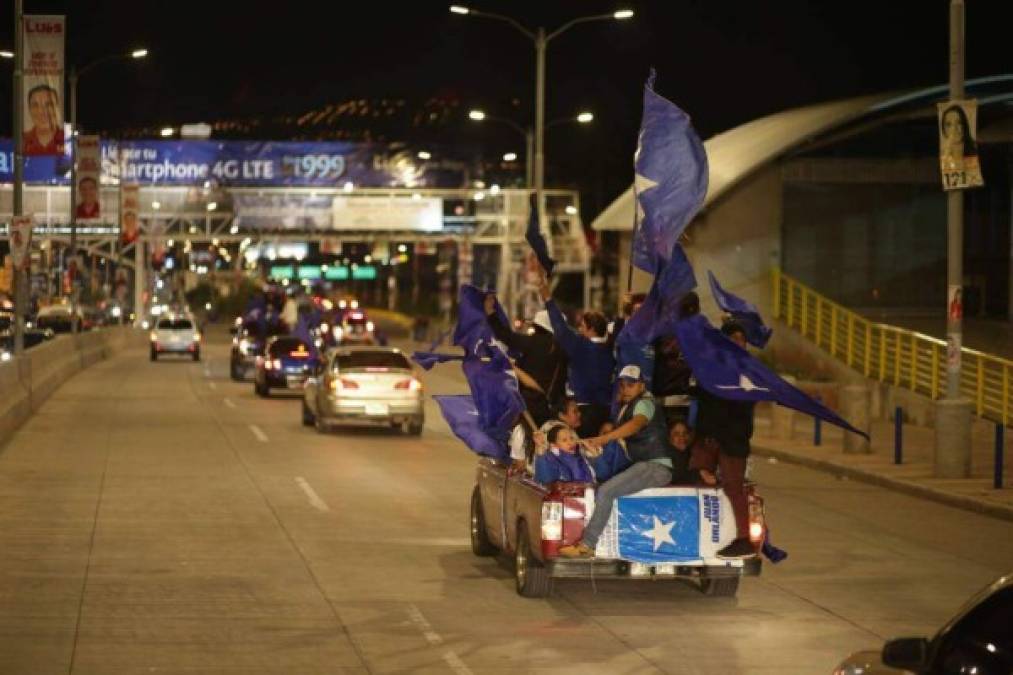 FOTOS: Nacionalistas celebran la 'Caravana de la Victoria' en Honduras