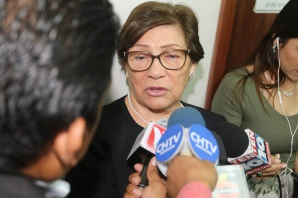 En medio de un proceso legal y víctima del covid-19, muere Martha Medrano, madre de Luis Zelaya