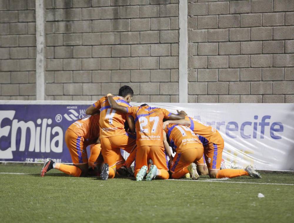 Los Lobos UPNFM lograron un balsámico triunfo ante Olimpia en Choluteca. Los Universitarios están más vivos que nunca.